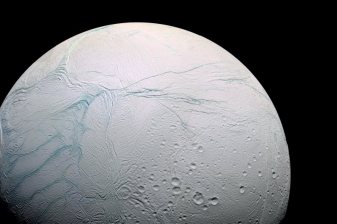 cassini_enceladus_1493187689167